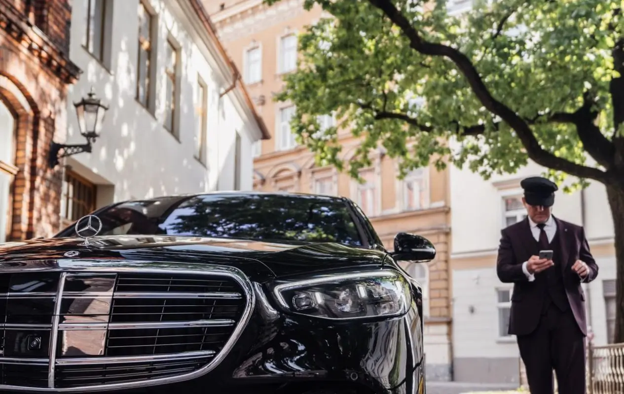 Executive Mercedes E-Class fleet in Epsom